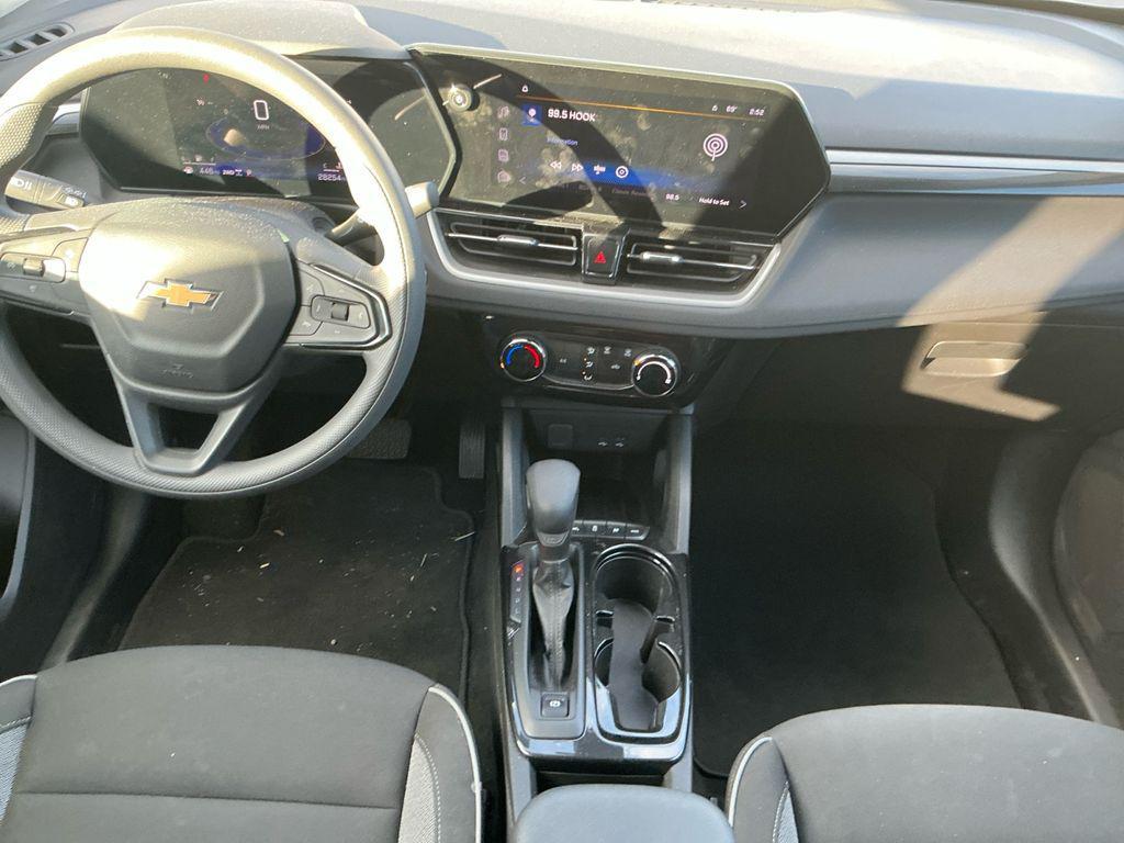 used 2025 Chevrolet TrailBlazer car, priced at $22,985