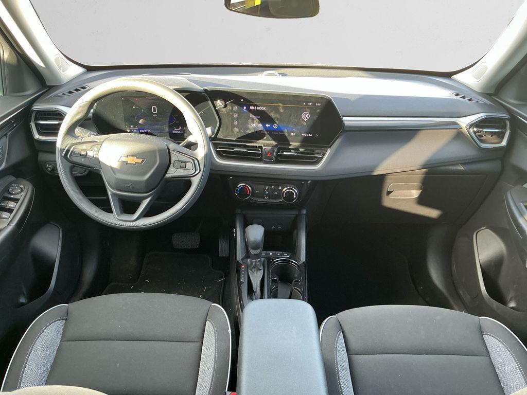 used 2025 Chevrolet TrailBlazer car, priced at $22,985