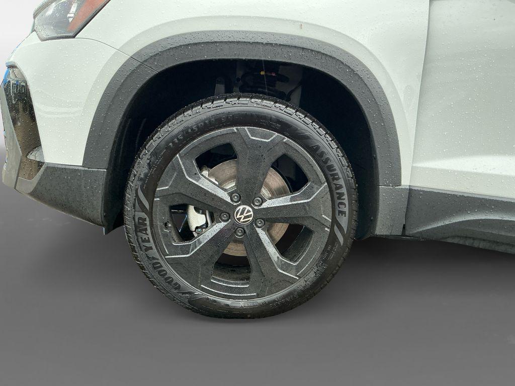 new 2025 Volkswagen Taos car, priced at $33,082
