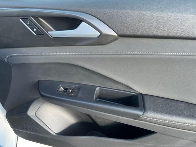 new 2025 Volkswagen Taos car, priced at $33,016
