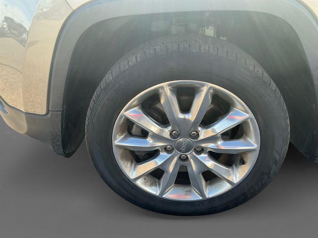 used 2017 Jeep Cherokee car, priced at $13,485