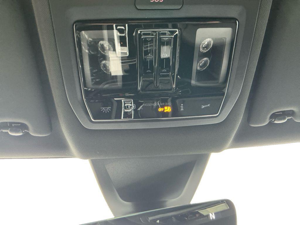 new 2026 Volkswagen Atlas Cross Sport car, priced at $52,583