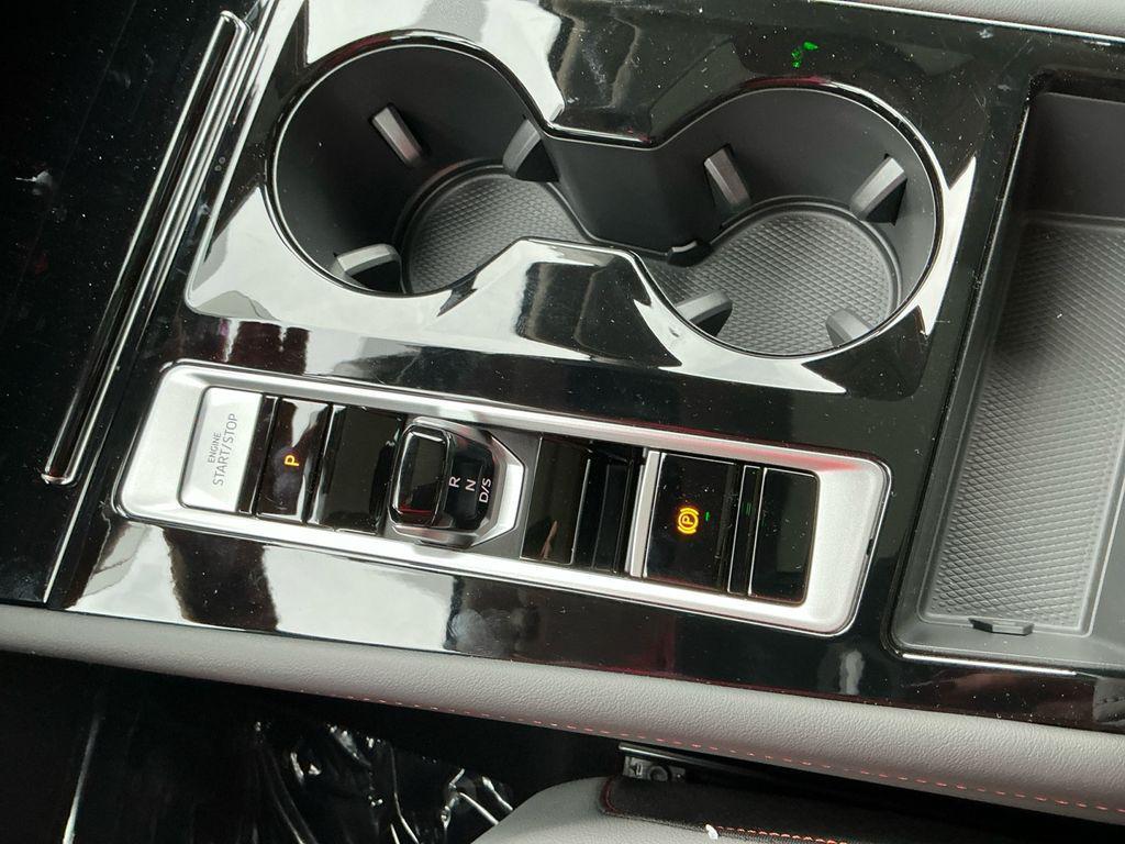 new 2025 Volkswagen Atlas car, priced at $45,806