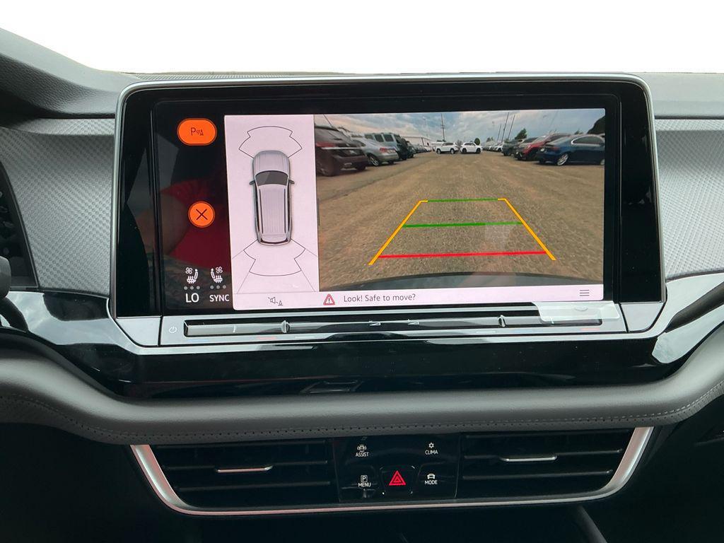 new 2025 Volkswagen Atlas car, priced at $45,806