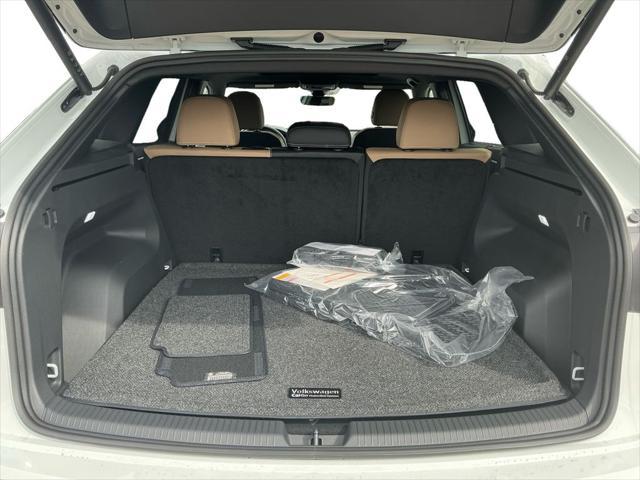 new 2025 Volkswagen Atlas Cross Sport car, priced at $45,908