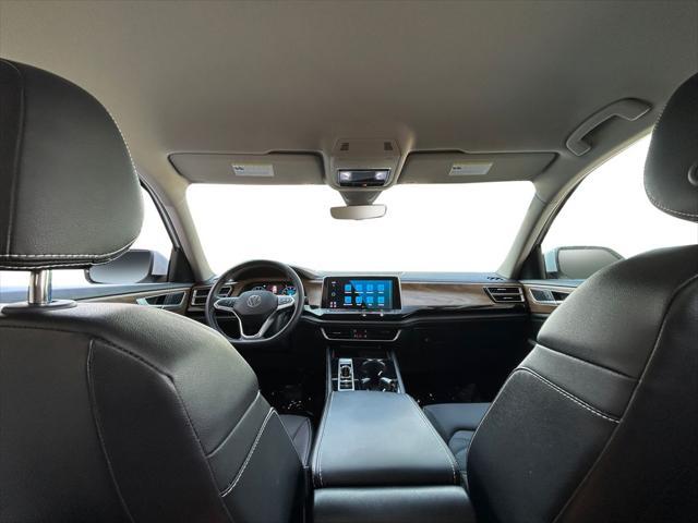 used 2024 Volkswagen Atlas car, priced at $33,418