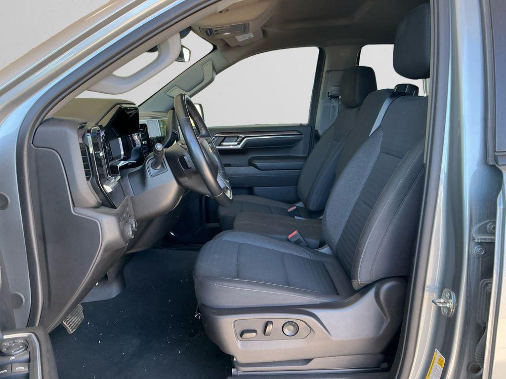 used 2024 Chevrolet Silverado 1500 car, priced at $40,985