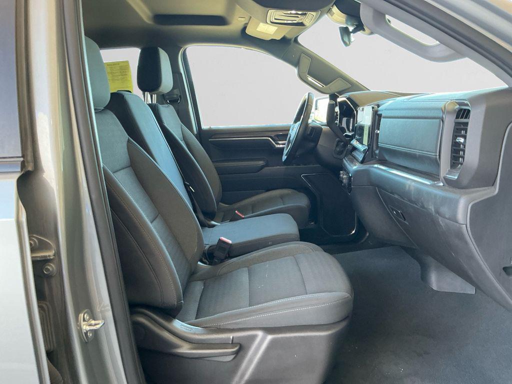 used 2024 Chevrolet Silverado 1500 car, priced at $40,985