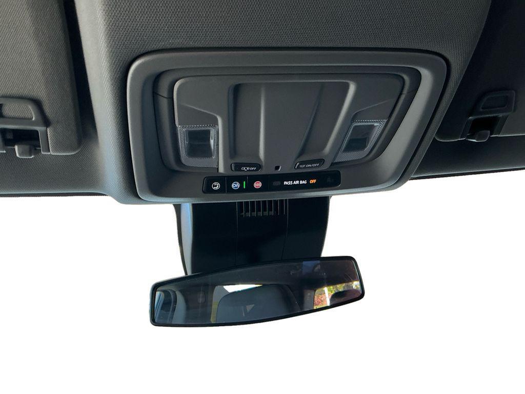 used 2024 Chevrolet Silverado 1500 car, priced at $40,985