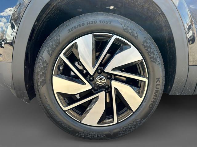 new 2025 Volkswagen Atlas car, priced at $46,415
