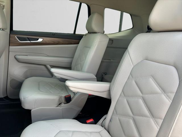 new 2025 Volkswagen Atlas car, priced at $46,415