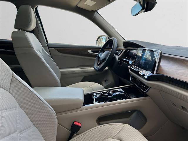 new 2025 Volkswagen Atlas car, priced at $46,415