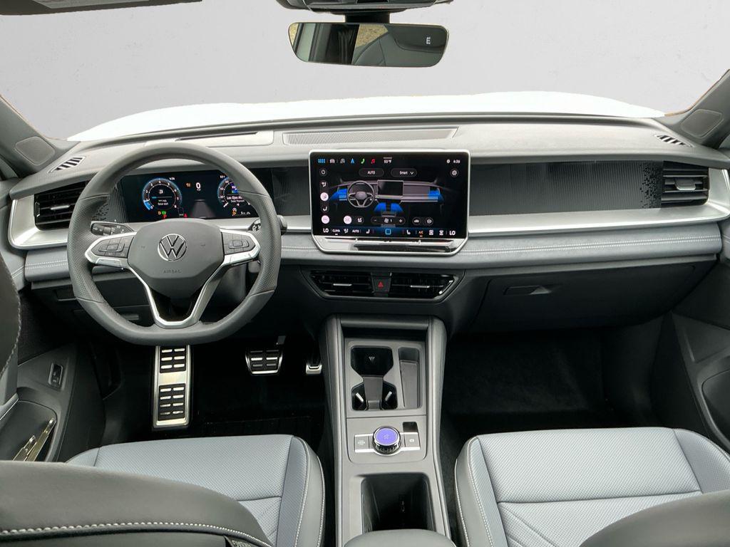 new 2025 Volkswagen Tiguan car, priced at $38,279