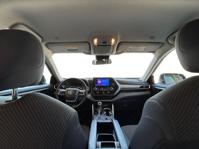 used 2024 Toyota Highlander car, priced at $35,893