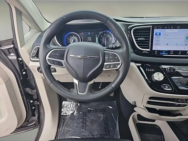 used 2022 Chrysler Pacifica car, priced at $20,317