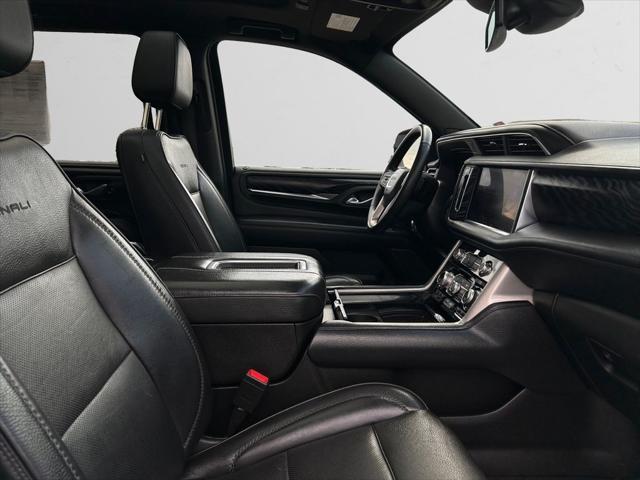 used 2023 GMC Yukon XL car, priced at $62,560