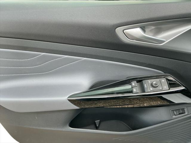 new 2025 Volkswagen ID.4 car, priced at $54,416