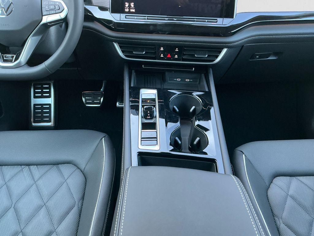 new 2026 Volkswagen Atlas car, priced at $58,804