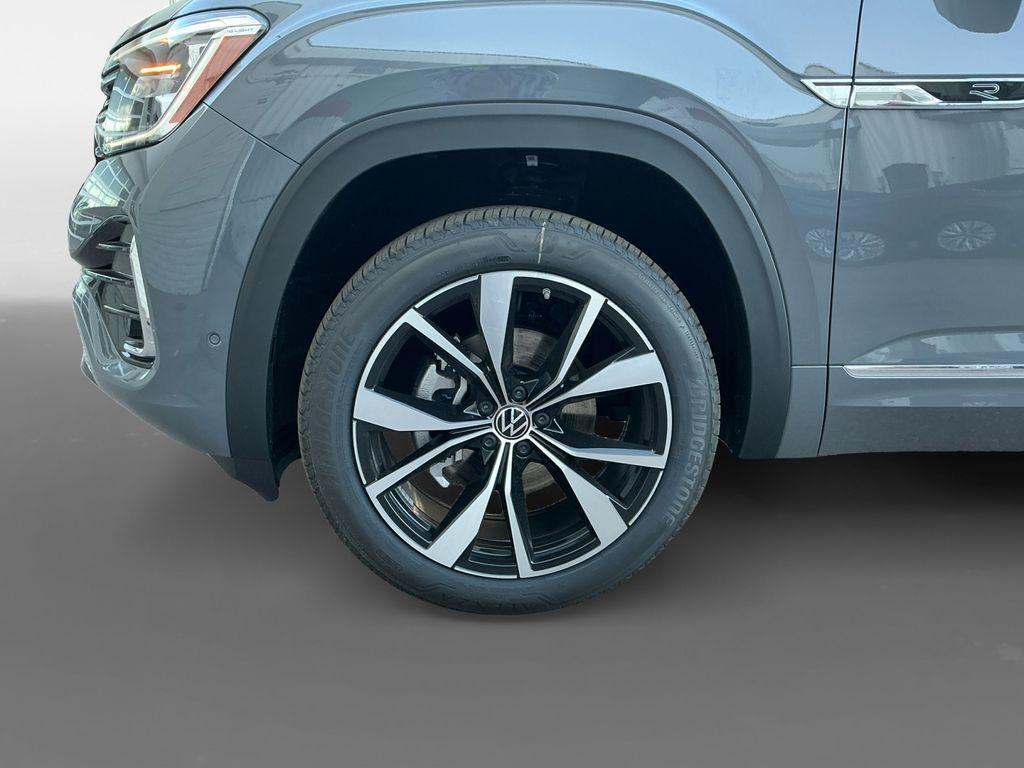 new 2026 Volkswagen Atlas car, priced at $58,804