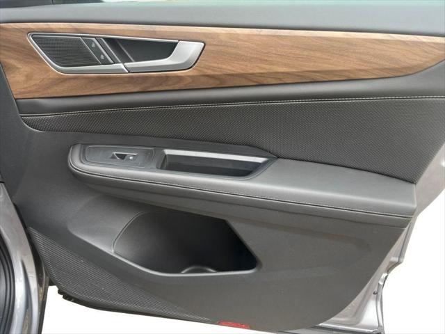 new 2025 Volkswagen Atlas car, priced at $47,010