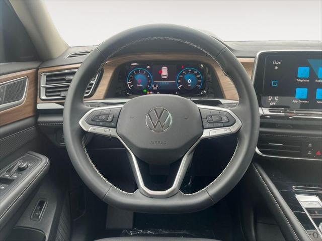 new 2025 Volkswagen Atlas car, priced at $47,010