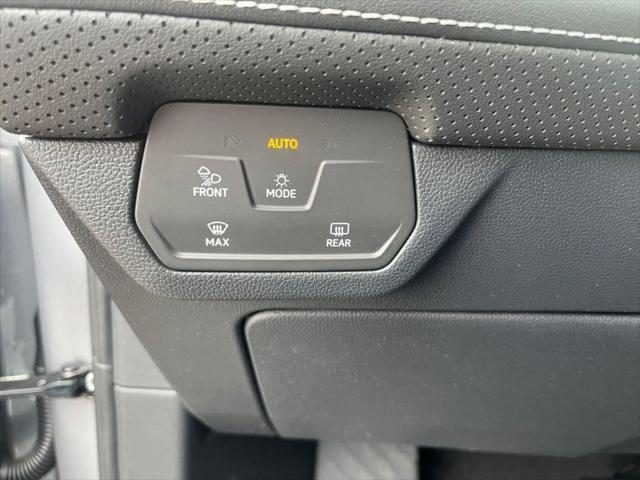 new 2025 Volkswagen Atlas car, priced at $47,010