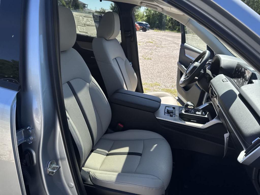 new 2025 Mazda CX-90 PHEV car, priced at $55,182