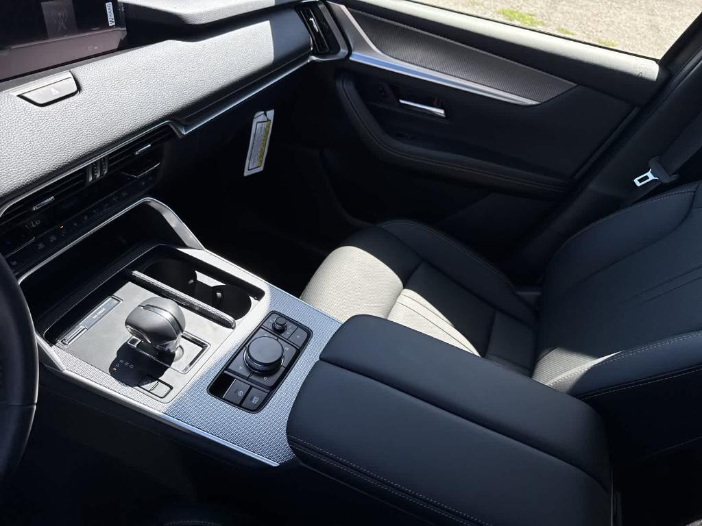 new 2025 Mazda CX-90 car, priced at $42,543