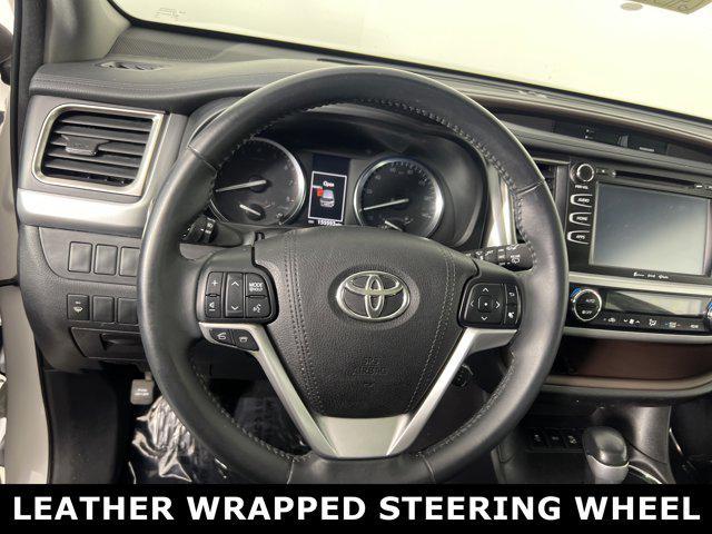 used 2016 Toyota Highlander car, priced at $17,979