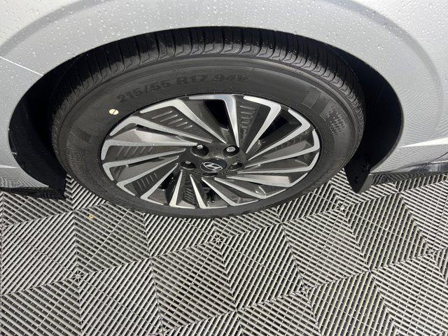 new 2025 Hyundai Sonata Hybrid car, priced at $31,577