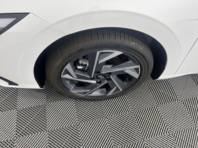 new 2025 Hyundai ELANTRA HEV car, priced at $24,046