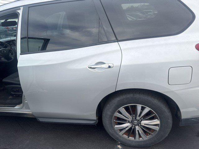 used 2018 Nissan Pathfinder car, priced at $13,675
