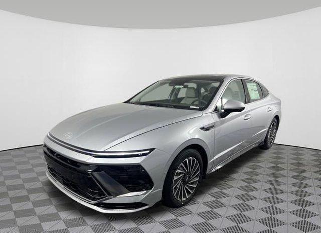 new 2025 Hyundai Sonata Hybrid car, priced at $33,369