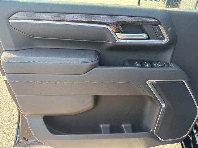 new 2025 GMC Sierra 2500 car, priced at $57,260