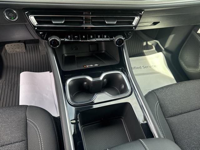 new 2026 Chevrolet Traverse car, priced at $44,620