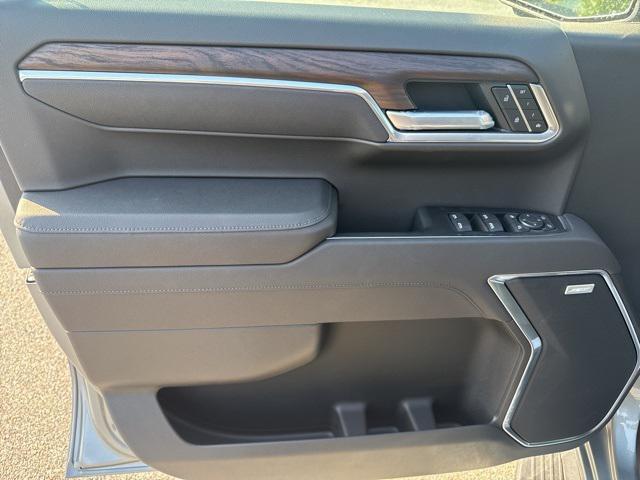 new 2025 GMC Sierra 1500 car, priced at $56,440
