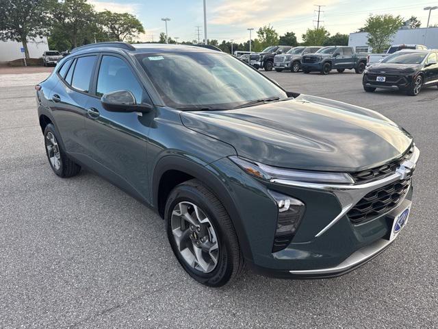 new 2025 Chevrolet Trax car, priced at $25,060