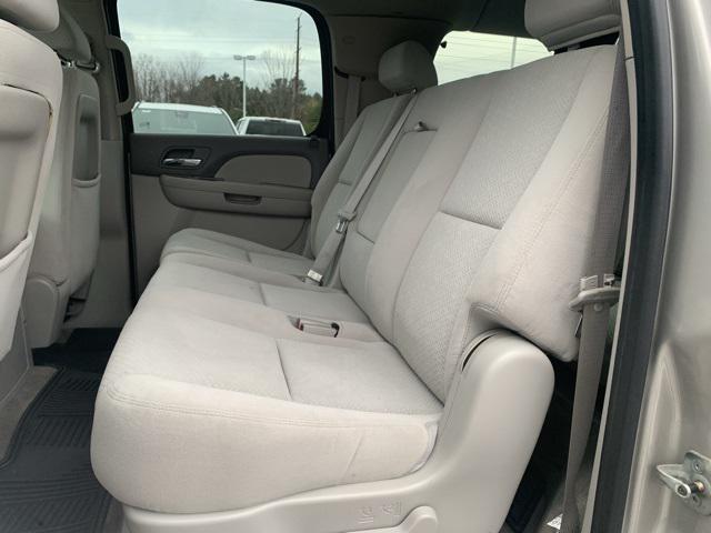 used 2008 Chevrolet Suburban car, priced at $19,999