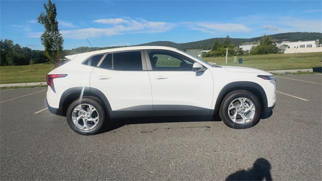 new 2025 Chevrolet Trax car, priced at $21,785