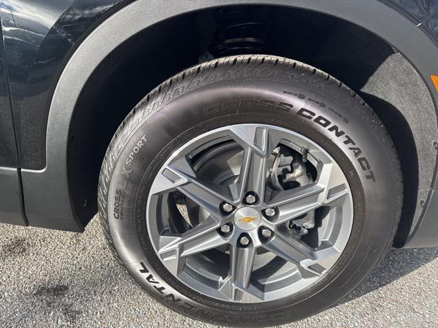 new 2025 Chevrolet Blazer car, priced at $38,090