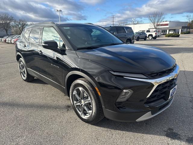 new 2025 Chevrolet Blazer car, priced at $38,090