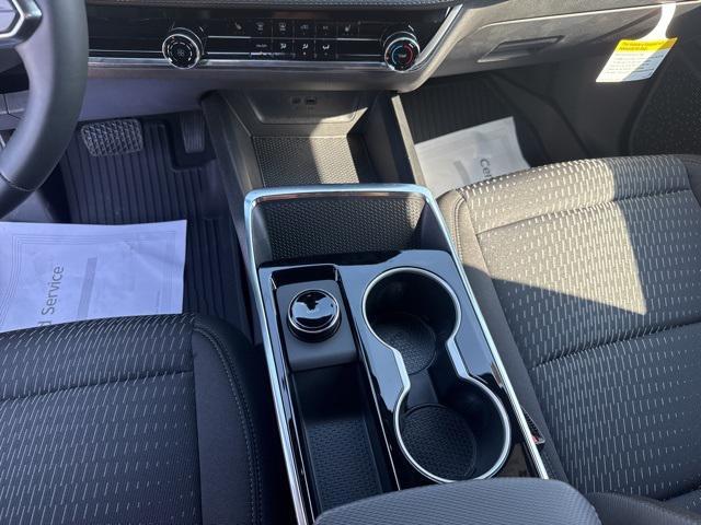 new 2026 Chevrolet Equinox car, priced at $30,320