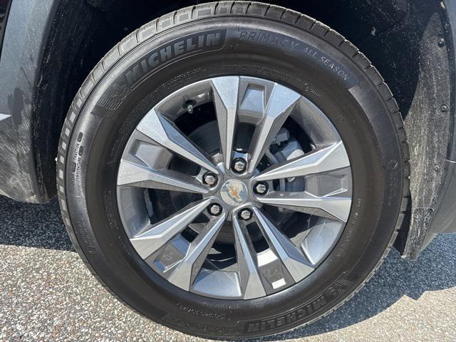 new 2026 Chevrolet Equinox car, priced at $30,320