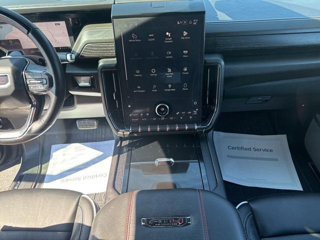 used 2025 GMC Yukon car, priced at $94,999