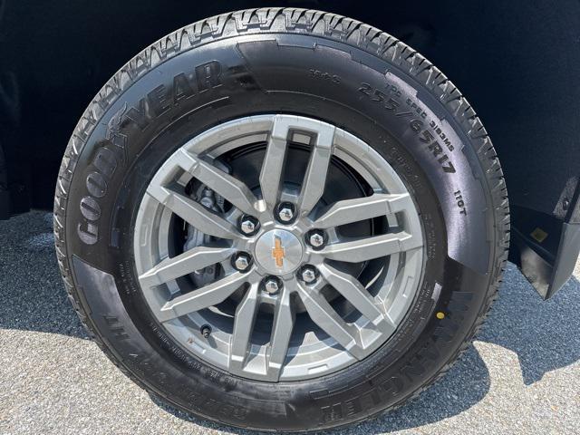 new 2025 Chevrolet Colorado car, priced at $40,615