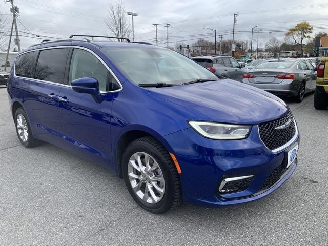 used 2021 Chrysler Pacifica car, priced at $28,999