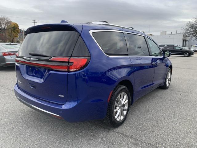 used 2021 Chrysler Pacifica car, priced at $28,999