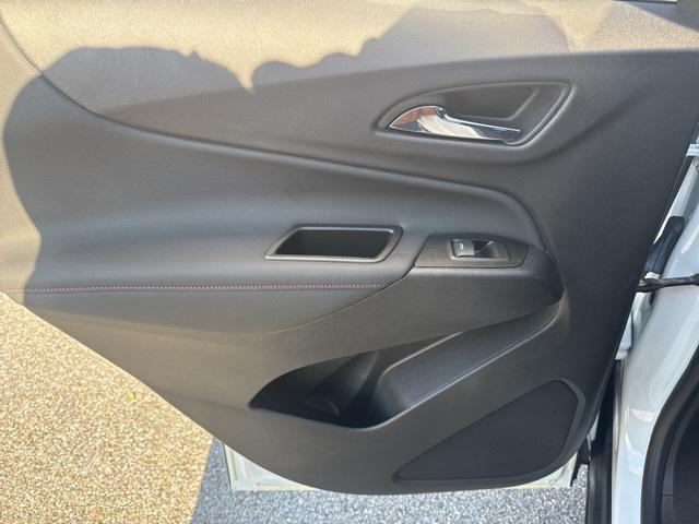 used 2022 Chevrolet Equinox car, priced at $24,499