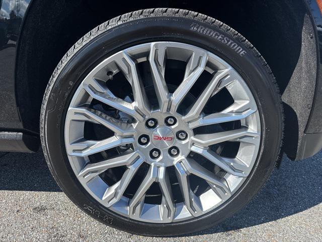 new 2025 GMC Yukon XL car, priced at $97,670