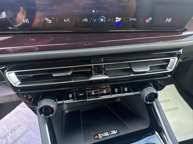 new 2026 Chevrolet Traverse car, priced at $55,450